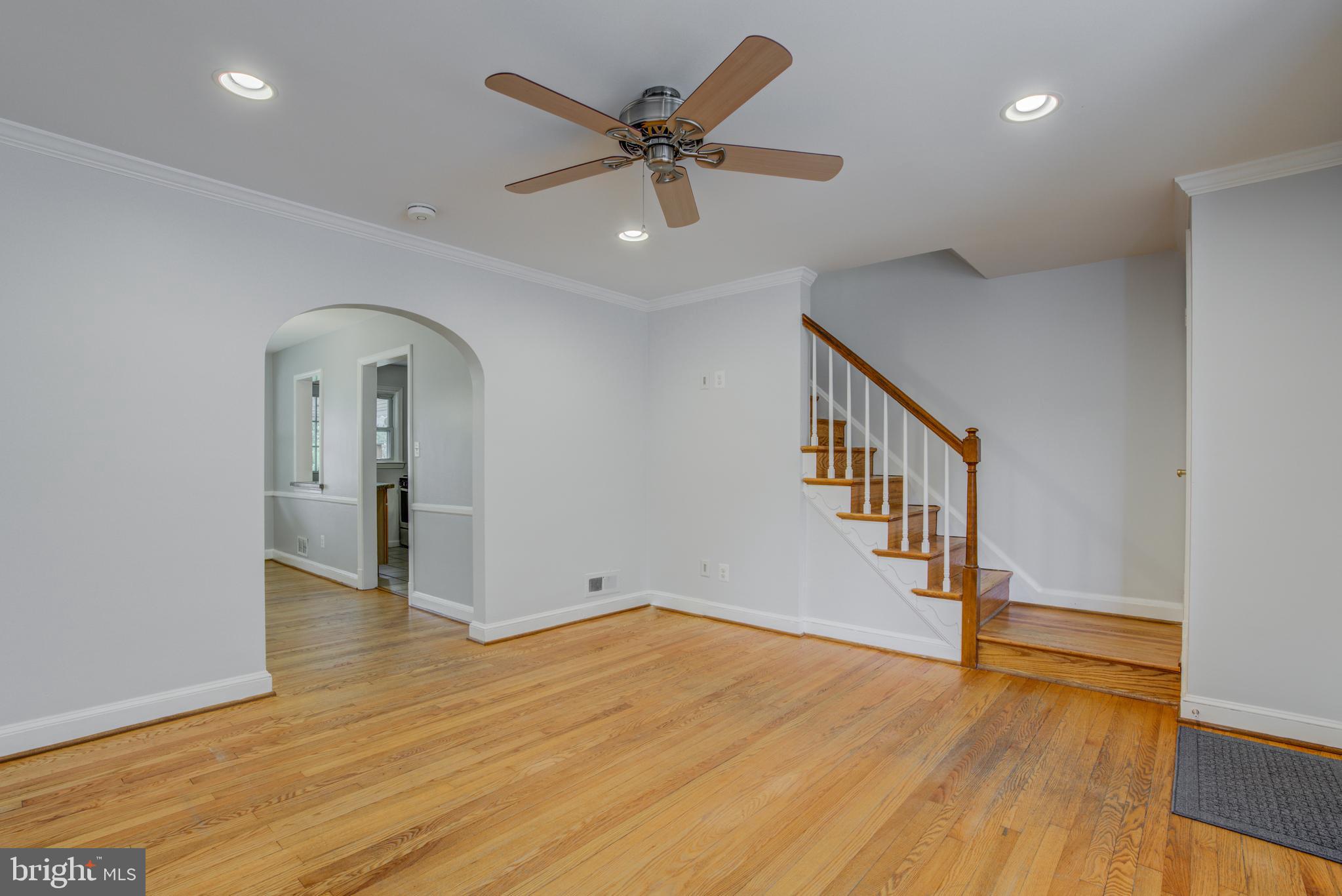 8305 Pleasant Plains Road Baltimore, MD 21286 - Photo 4 of 30