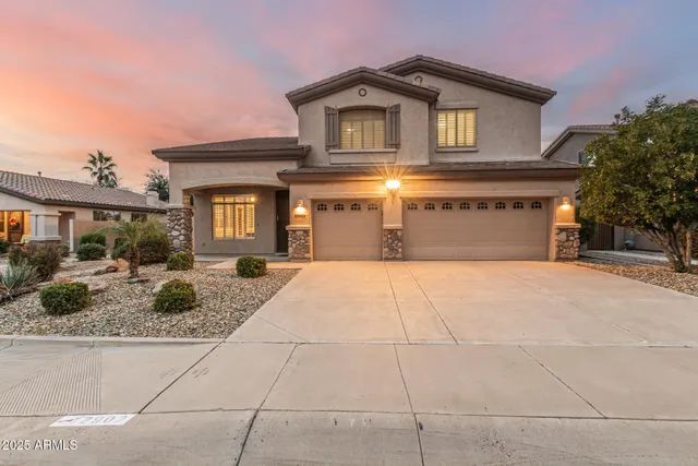 $669,000 | 2902 North 141st Avenue, Goodyear, AZ 85395