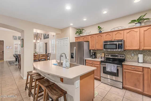 $669,000 | 2902 North 141st Avenue, Goodyear, AZ 85395