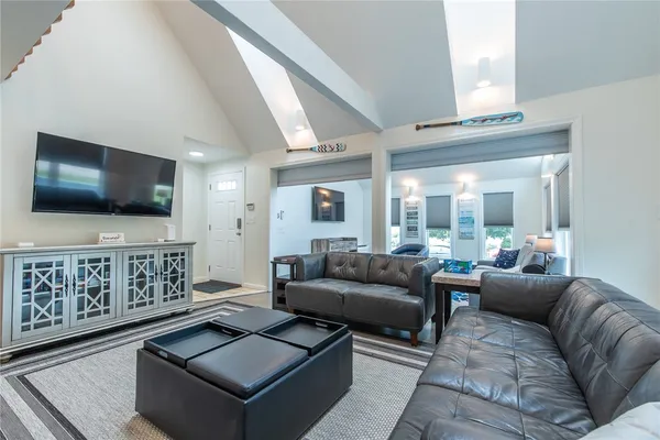 $1,649,000 | 2 Bristol Road, Narragansett, RI 02882