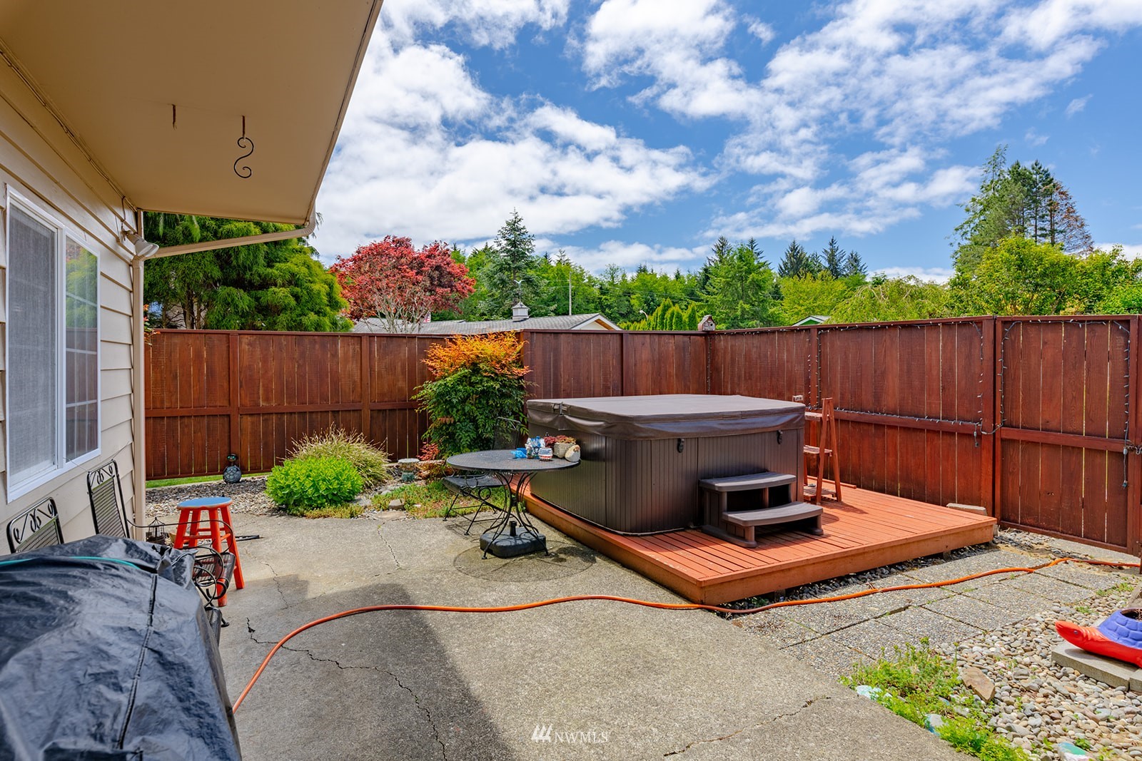 1209 Dundee Drive Cosmopolis, WA 98537 - Photo 11 of 36 a view of a backyard with sitting area