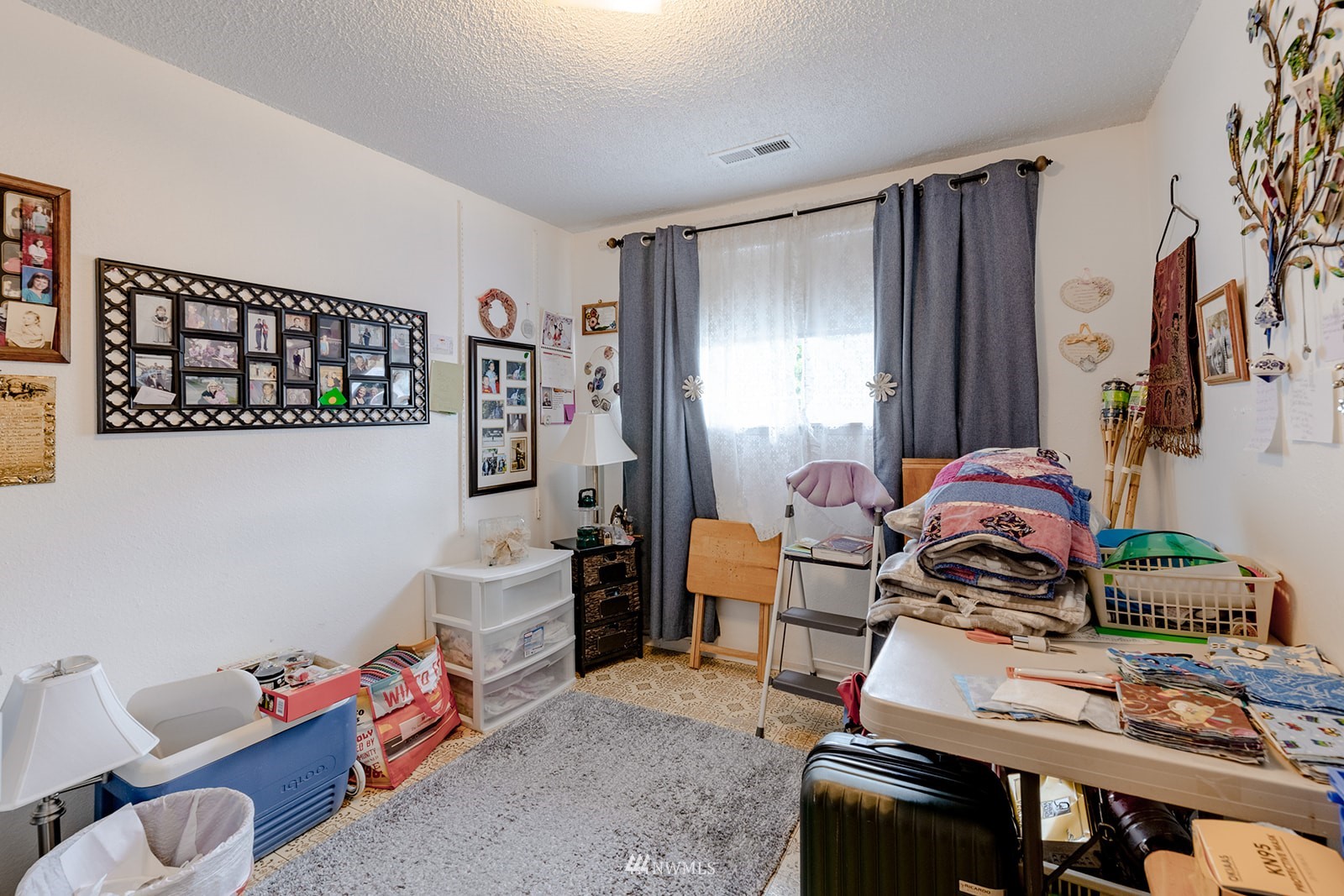 1209 Dundee Drive Cosmopolis, WA 98537 - Photo 17 of 36 a bedroom with furniture and a window