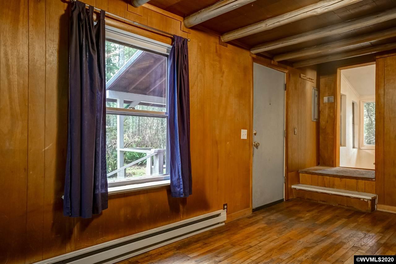 35146 North Fork Road Lyons, OR 97358 - Photo 7 of 33
