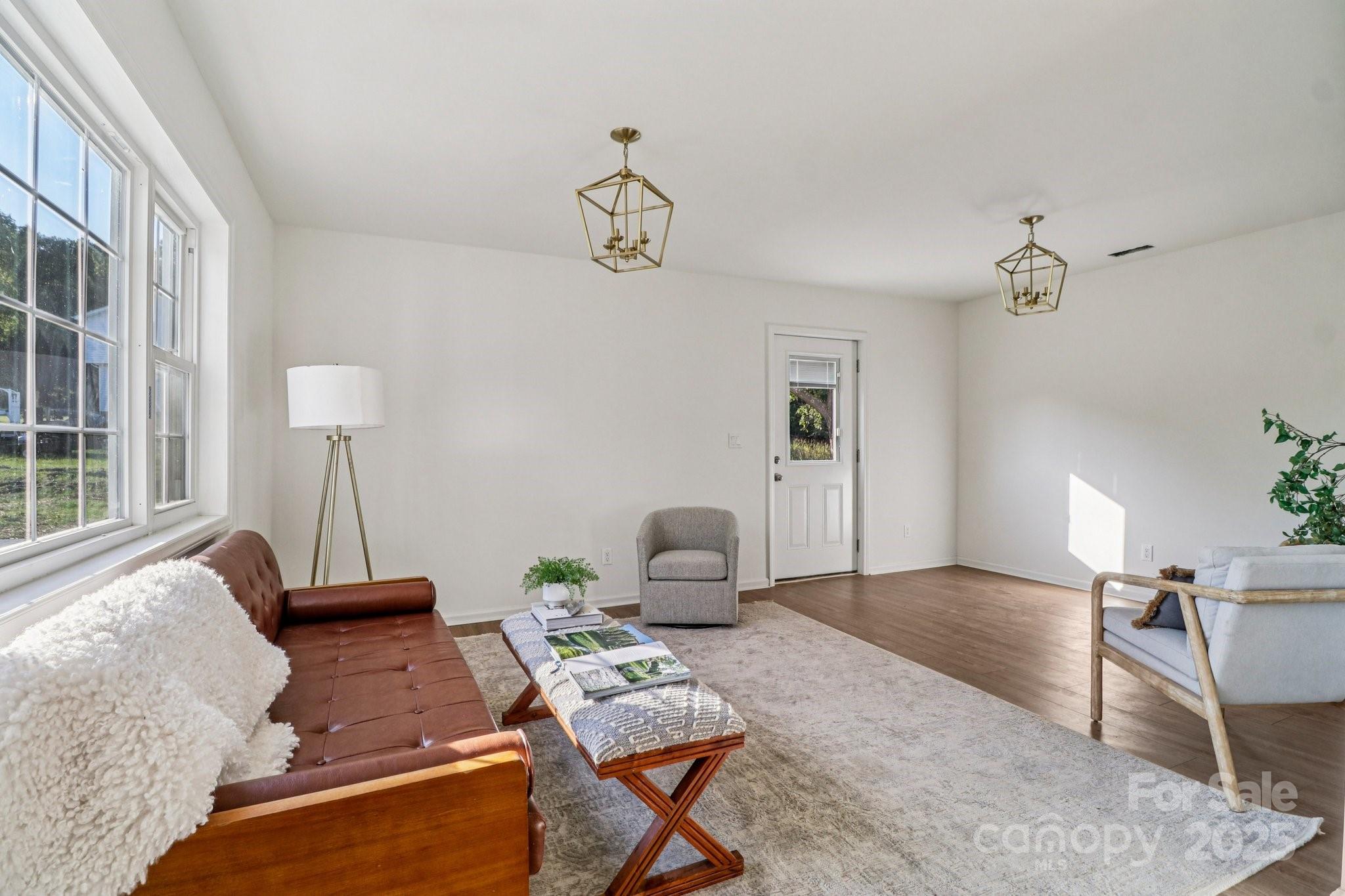 4409 Pleasant Road Lancaster, SC 29720 - Photo 12 of 34 a living room with furniture