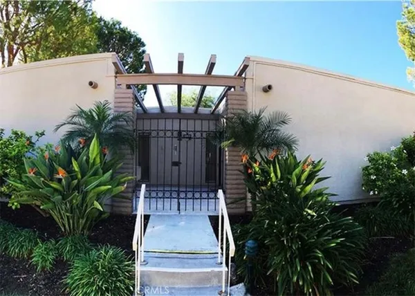 $648,888 | 2091 Ronda Granada, Unit D, Laguna Woods, CA 92637