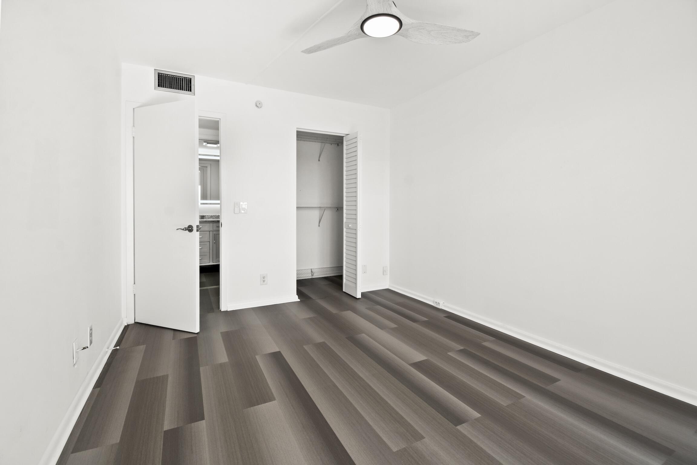 4047 Lincoln A, Unit C Boca Raton, FL 33434 - Photo 12 of 51 4047 Lincoln C Pic 11