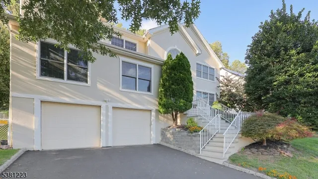 $1,195,000 | 7 Sycamore Way, Warren, NJ 07059