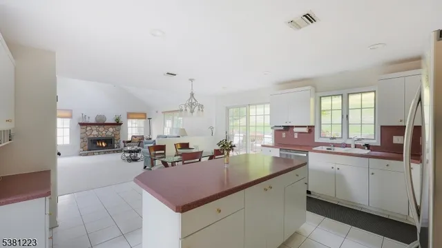 $1,195,000 | 7 Sycamore Way, Warren, NJ 07059