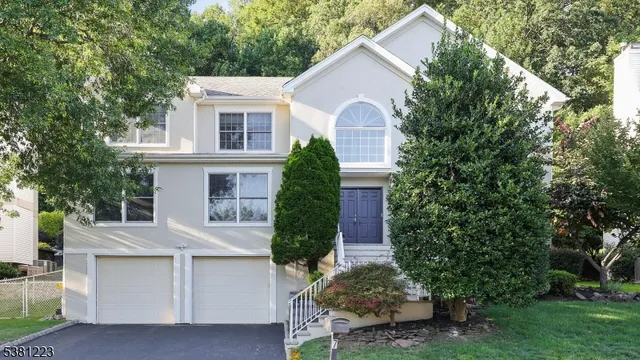 $1,195,000 | 7 Sycamore Way, Warren, NJ 07059