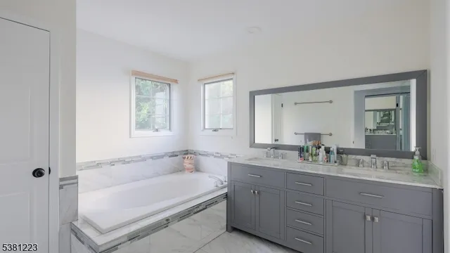 $1,195,000 | 7 Sycamore Way, Warren, NJ 07059