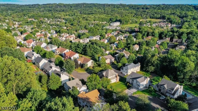 $1,195,000 | 7 Sycamore Way, Warren, NJ 07059