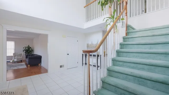 $1,195,000 | 7 Sycamore Way, Warren, NJ 07059