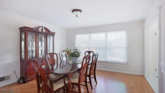 $1,195,000 | 7 Sycamore Way, Warren, NJ 07059