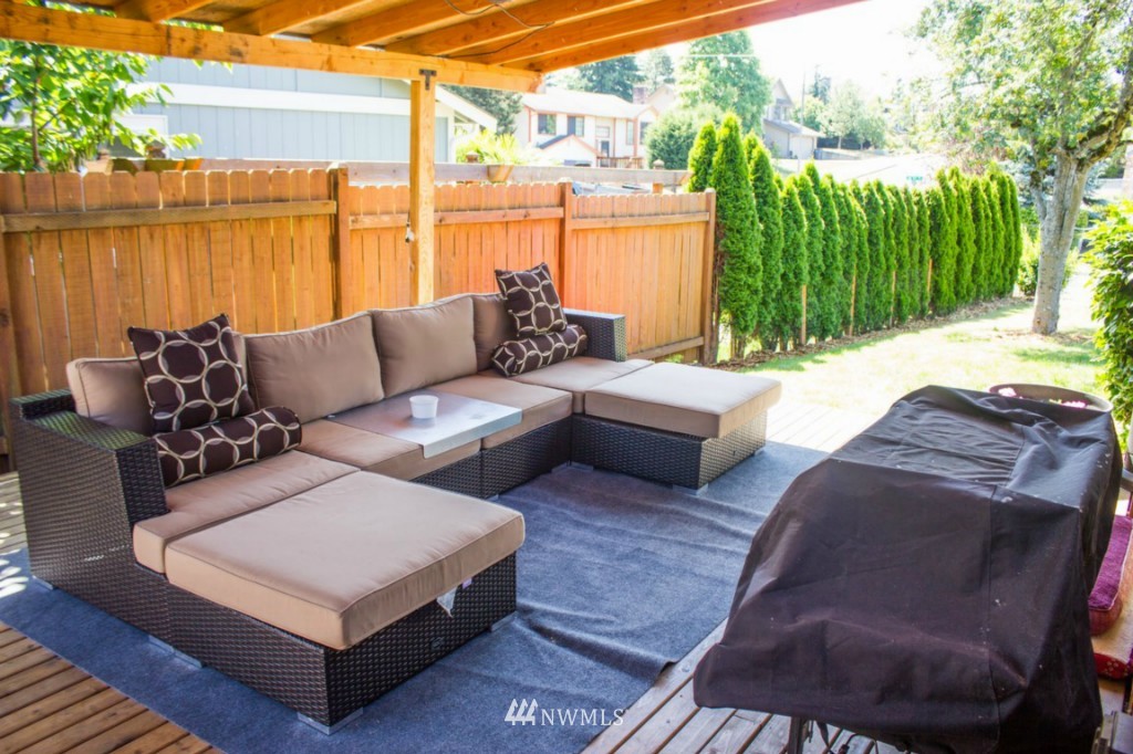 550 Ferndale Avenue Northeast Renton, WA 98056 - Photo 13 of 16 Gallery Image 13