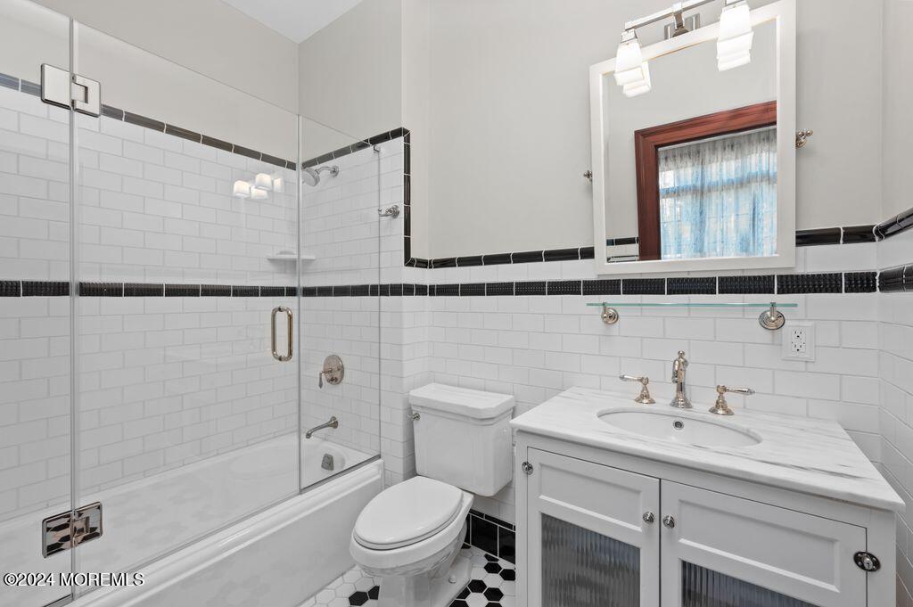 2 Browns Dock Road Rumson, NJ 07760 - Photo 42 of 74 Bedroom 5 Bathroom