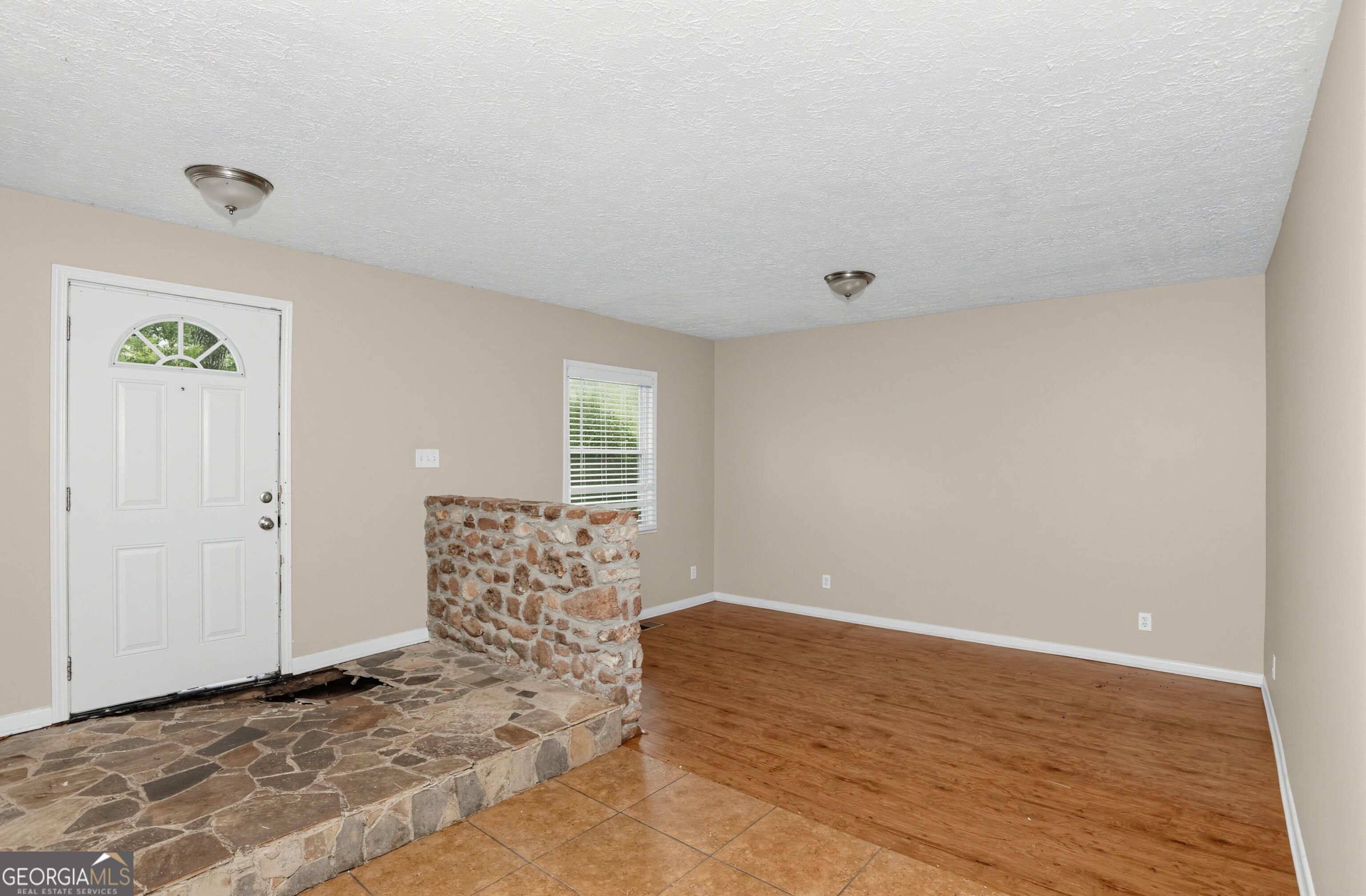 1127 Renee Drive Decatur, GA 30035 - Photo 5 of 36 Gallery Image 5
