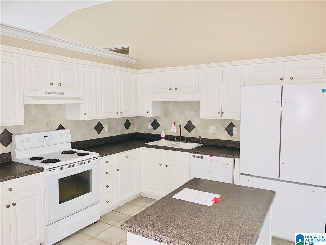 348 Lane Park Trail Alabaster, AL 35114 - Photo 6 of 11