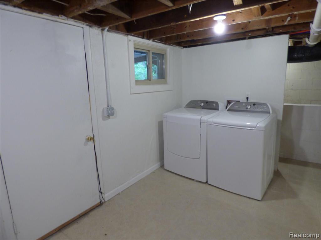 6120 Commerce Road West Bloomfield, MI 48324 - Photo 28 of 28