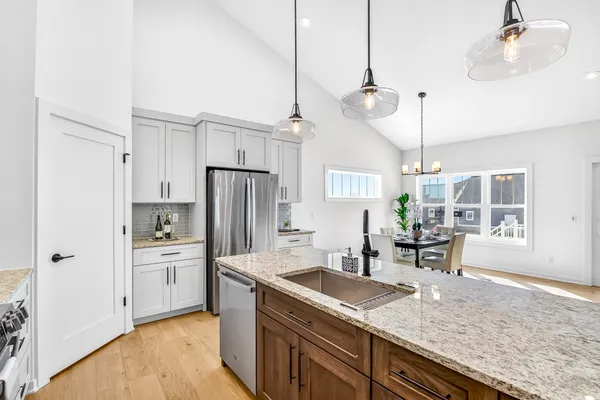 $607,000 | 1148 Irene Court, Waunakee, WI 53597