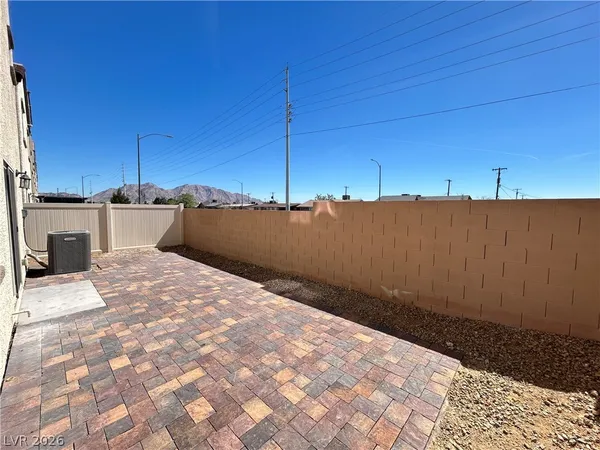 $2,200 | 4325 Harristown Drive, Las Vegas, NV 89115