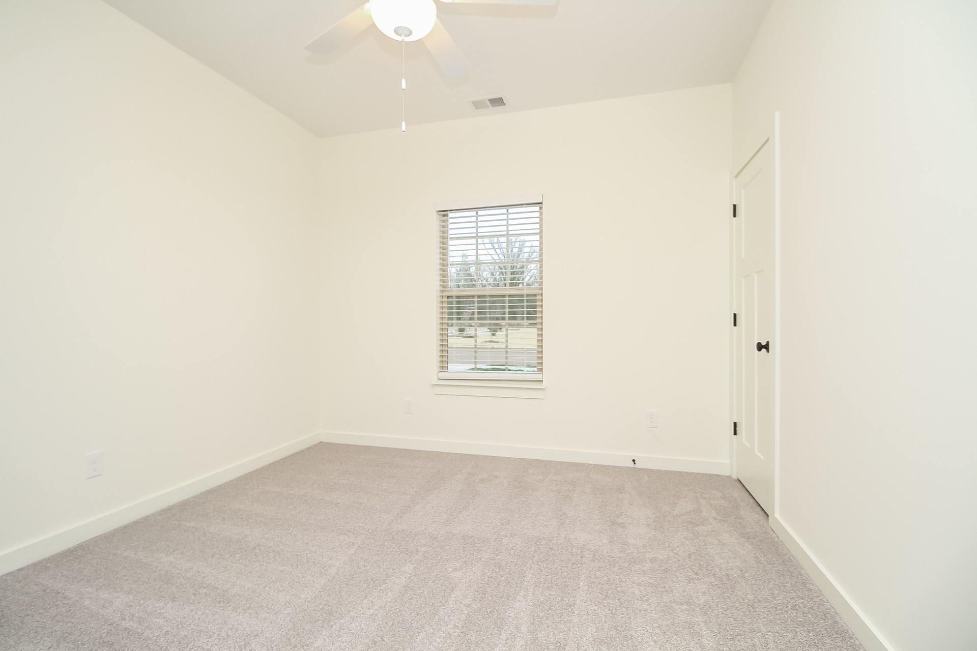 4018 Ella Cook Circle Murfreesboro, TN 37129 - Photo 13 of 17 an empty room with a window