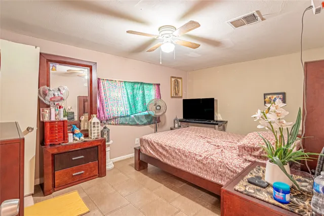 $200,000 | 4410 Shelton Road, Houston, TX 77093