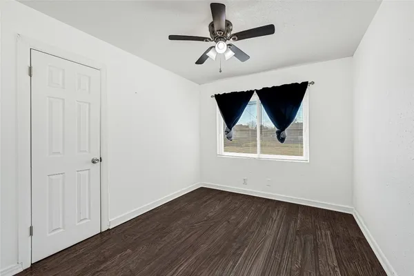 $215,000 | 2126 Hillshire Drive, Deer Park, TX 77536