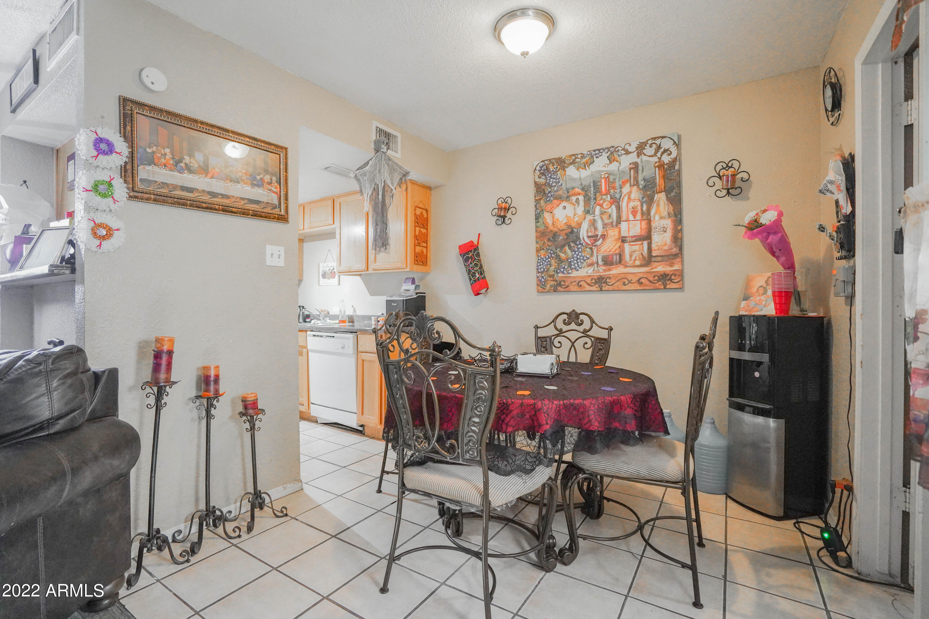 3944 West Camelback Road Phoenix, AZ 85019 - Photo 6 of 20 DSC08848