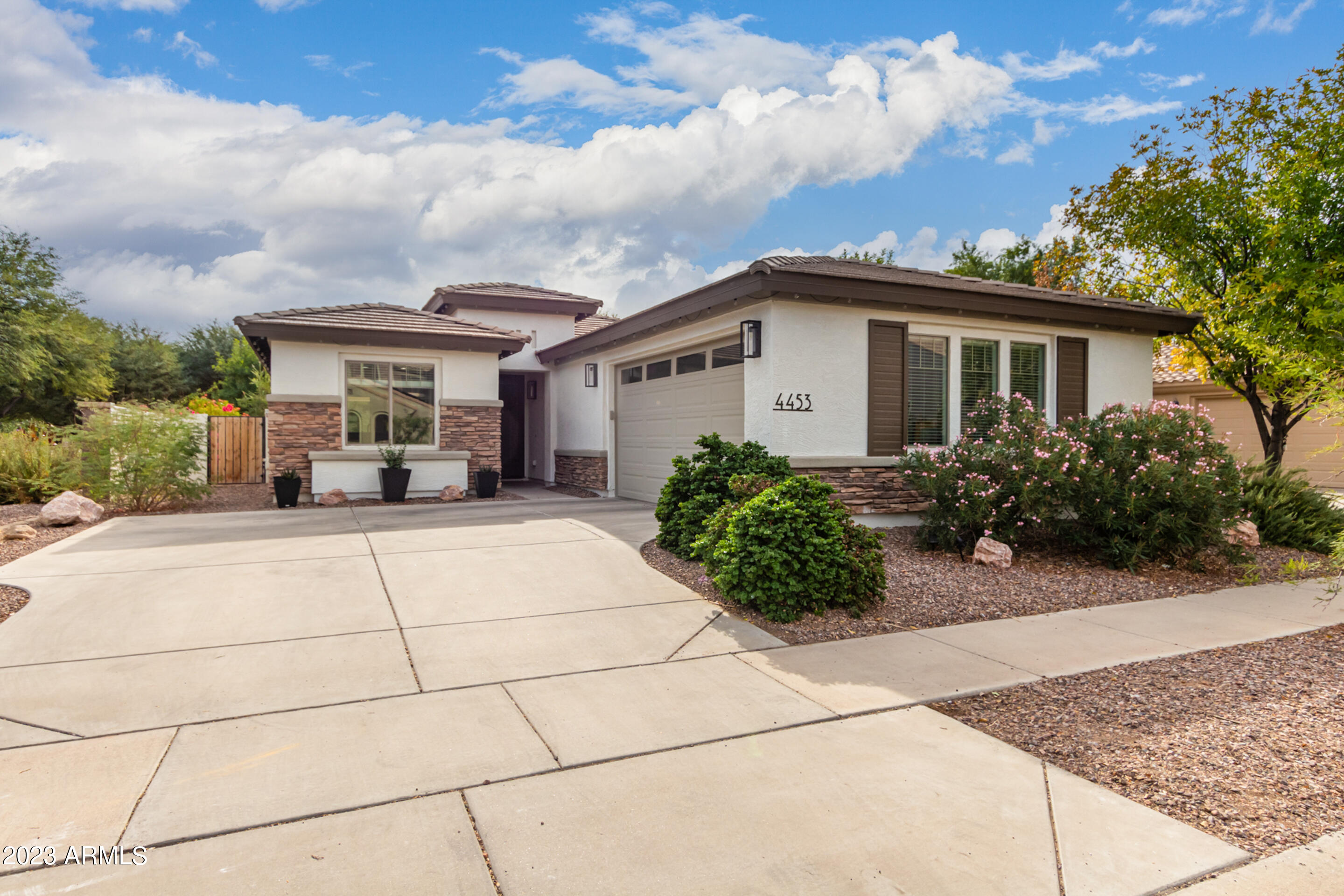 4453 East Blue Sage Road Gilbert, AZ 85297 - Photo 3 of 46 04 - Blue Sage