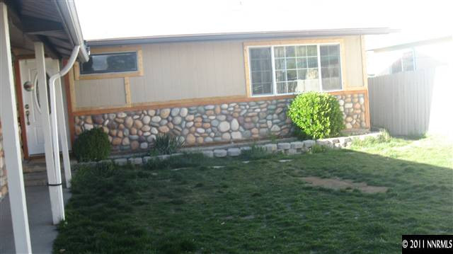 1465 Roberts Street Reno, NV 89502 - Photo 11 of 13 a view of front door