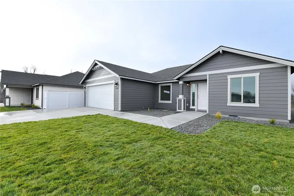 $379,850 | 4259 Sandy Street, Moses Lake, WA 98837