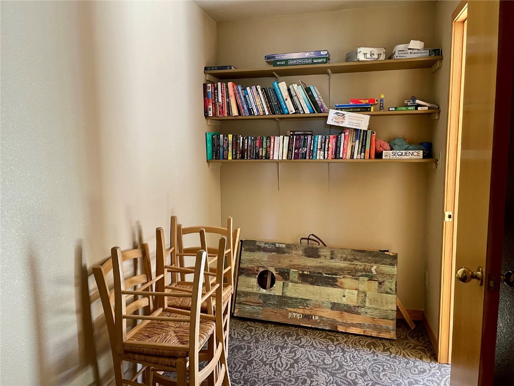 1211 West Keystone Road, Unit 2799 Dillon, CO 80435 - Photo 24 of 29 View of sitting room