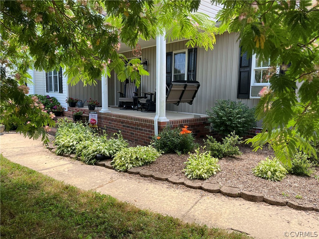1012 Bible Way Road Crewe, VA 23930 - Photo 3 of 28 Gallery Image 3