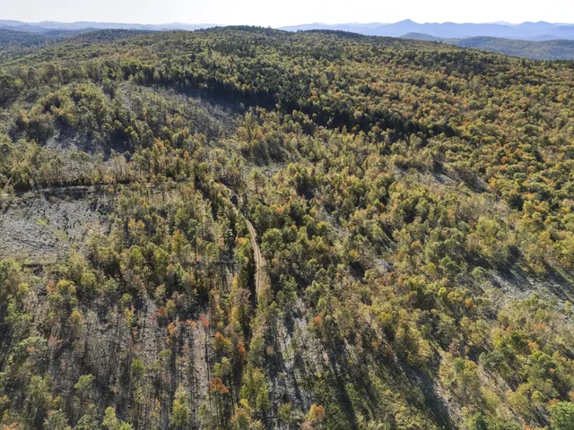 $375,000 | 2 Beech Hill, Waterford, ME 04088