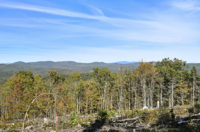 $375,000 | 2 Beech Hill, Waterford, ME 04088