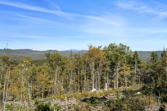 $375,000 | 2 Beech Hill, Waterford, ME 04088