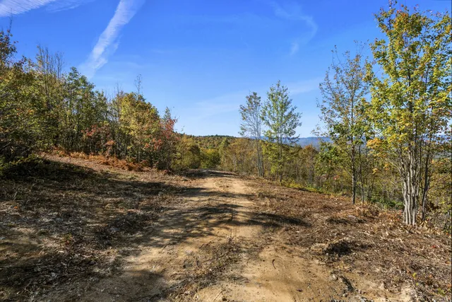 $375,000 | 2 Beech Hill, Waterford, ME 04088