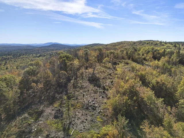 $375,000 | 2 Beech Hill, Waterford, ME 04088