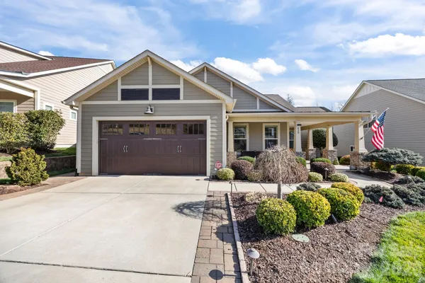 $1,220,000 | 629 Tallulah Falls Drive, Denver, NC 28037
