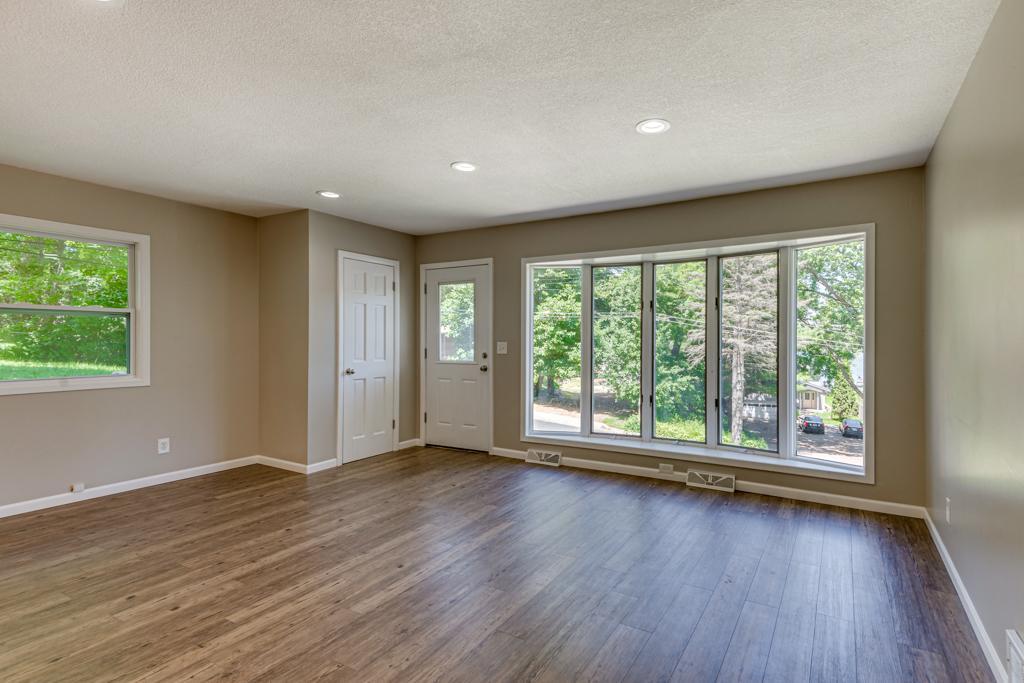 6225 Red Oak Road Mound, MN 55364 - Photo 3 of 39 Gallery Image 3