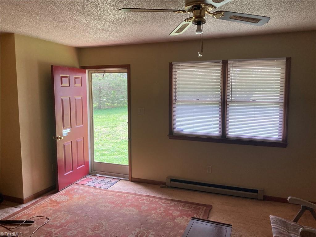 175 Dunlap Gate Road Statesville, NC 28625 - Photo 3 of 22 Gallery Image 3