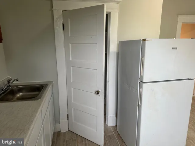 $1,100 | 4227 Euclid Avenue, Unit B, Baltimore, MD 21229