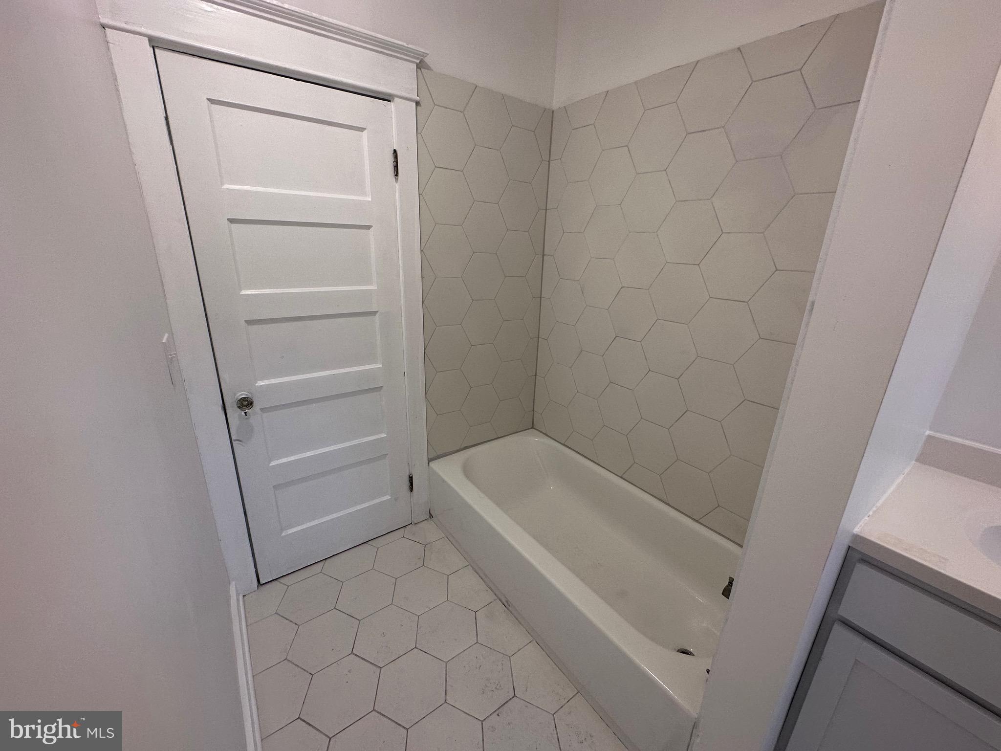 4227 Euclid Avenue, Unit B Baltimore, MD 21229 - Photo 8 of 87