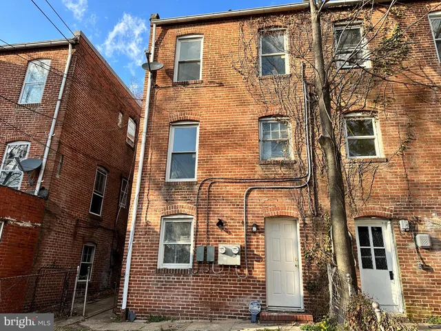 $1,100 | 4227 Euclid Avenue, Unit B, Baltimore, MD 21229