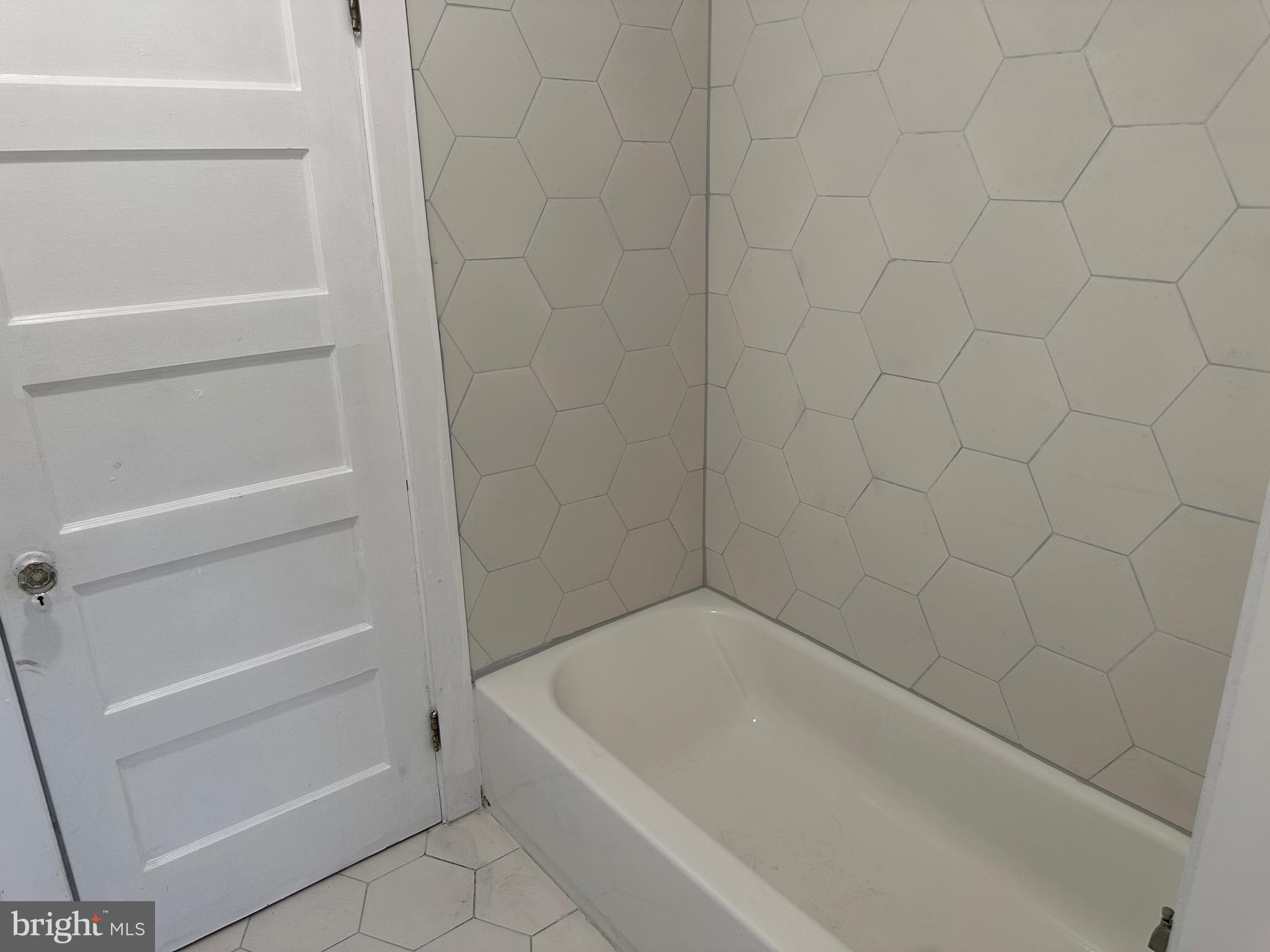 4227 Euclid Avenue, Unit B Baltimore, MD 21229 - Photo 9 of 87