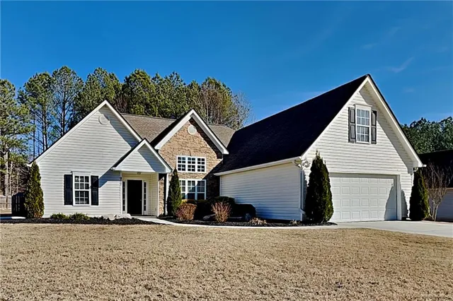 $2,200 | 917 Tucker Lane, Loganville, GA 30052