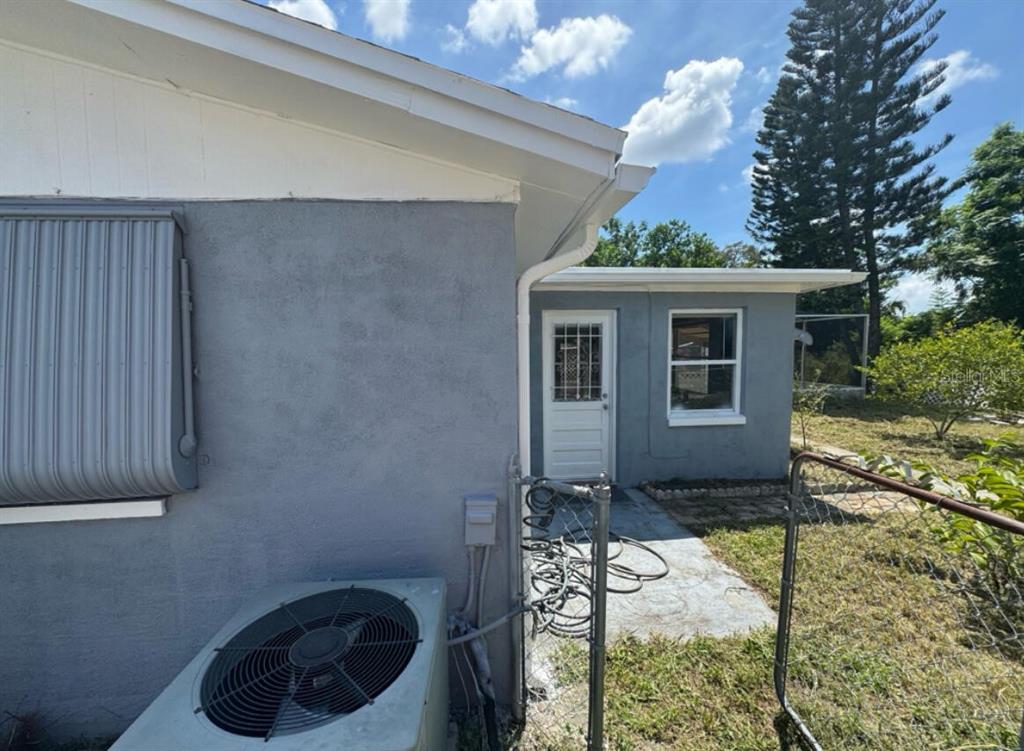 10835 Gawain Road Port Richey, FL 34668 - Photo 9 of 34 Gallery Image 9