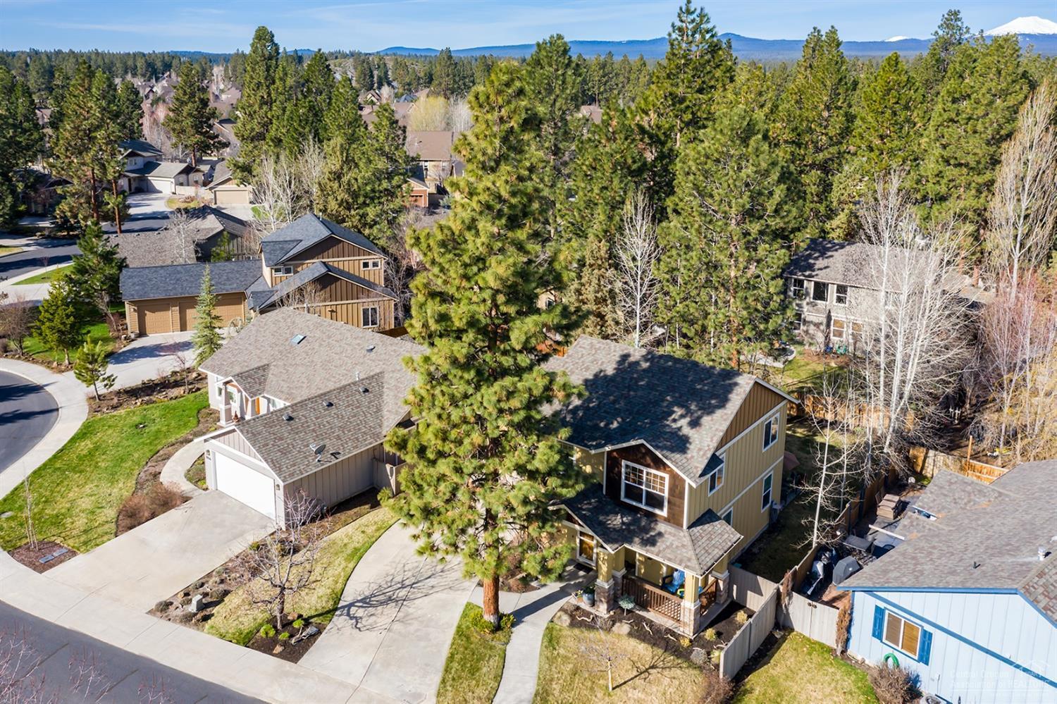 19540 Fishhawk Loop Bend, OR 97702 - Photo 2 of 24 Additional Photo