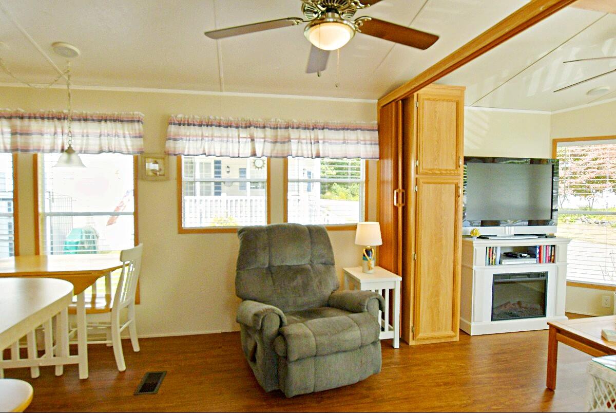 430 Post Road, Unit 169 Wells, ME 04090 - Photo 5 of 46 viewin