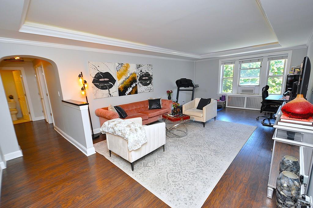 280 Bronxville Road, Unit 4O Bronxville, NY 10708 - Photo 15 of 45